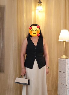 MATURE HOUSE WIFE ANAL QUEEN - escort in New Delhi Photo 9 of 25