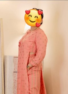 MATURE HOUSE WIFE ANAL QUEEN - escort in New Delhi Photo 20 of 25