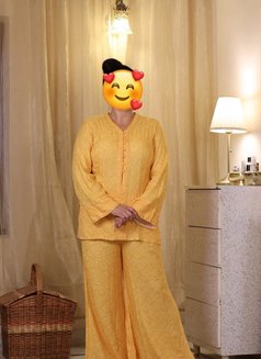 MATURE HOUSE WIFE ANAL QUEEN - escort in New Delhi Photo 21 of 25
