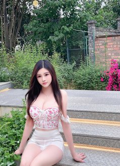 Big Boobs Lucy in Shanghai - escort in Shanghai Photo 10 of 17