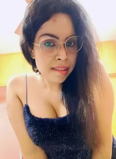 BIG BOOBS NORTH INDIAN TRANNY GIRL - Transsexual escort in Chennai Photo 5 of 8