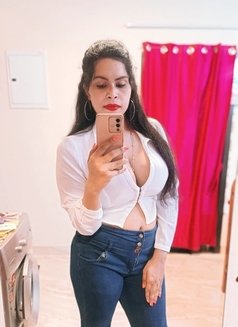 BIG BOOBS NORTH INDIAN TRANNY GIRL - Transsexual escort in Chennai Photo 8 of 8