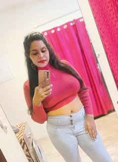 BIG BOOBS NORTH INDIAN TRANNY GIRL - Transsexual escort in Chennai Photo 2 of 5