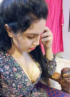 BIG BOOBS NORTH INDIAN TRANNY GIRL - Transsexual escort in Chennai Photo 3 of 5