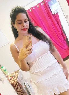 BIG BOOBS NORTH INDIAN TRANNY GIRL - Transsexual escort in Chennai Photo 4 of 7