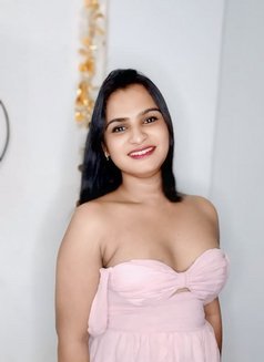 Big Boobs Sana Here for You Baby - Acompañantes transexual in Chennai Photo 2 of 9
