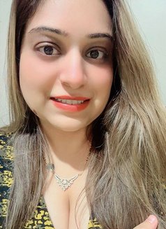 Big Boobyindependent Aashi - puta in Mangalore Photo 1 of 8