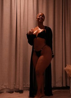 BIG BOOTY AFRICAN GIRL SHUKIE - puta in Guangzhou Photo 3 of 6