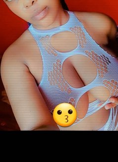 Big Boobs/cumshow/ Faith - puta in Pune Photo 2 of 4