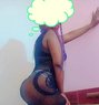 Real meet big ass/cumshow - puta in Gurgaon Photo 3 of 3