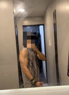 Big Boy69 - Male escort in Mumbai Photo 4 of 5