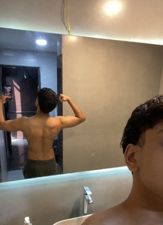 Big Boy69 - Male escort in Pune Photo 2 of 4