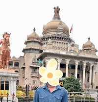 Big Bull - Acompañantes masculino in Bangalore
