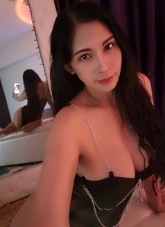Na Na the Best Nuru Massage - puta in Dubai Photo 3 of 5