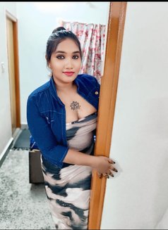Big Busyy Queen Lipsika - Transsexual escort in Bangalore Photo 25 of 28