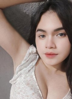 Chantal Sexy - Transsexual escort in Manila Photo 3 of 10