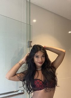 Big Cock Carlita - Transsexual escort in Manila Photo 3 of 4