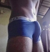 Big Cock Chethiya Nimesh - Male escort in Colombo
