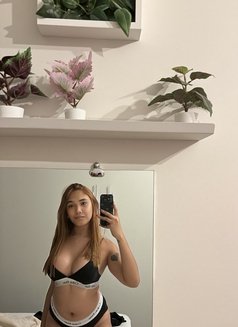 Big Cock Lexi - Acompañantes transexual in Makati City Photo 7 of 14