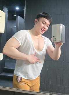 Big Cock Masseur - Male escort in Ho Chi Minh City Photo 30 of 30