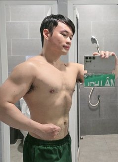 Big Cock Masseur - Male escort in Ho Chi Minh City Photo 30 of 30