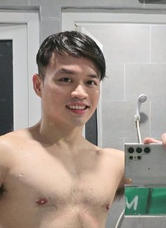 Big Cock Masseur - Male escort in Ho Chi Minh City Photo 27 of 30