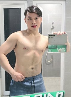 Big Cock Masseur - Male escort in Ho Chi Minh City Photo 28 of 30