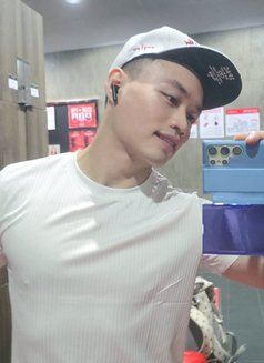 Big Cock Masseur - Male escort in Ho Chi Minh City Photo 24 of 28