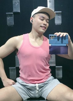 Big Cock Masseur - Male escort in Ho Chi Minh City Photo 27 of 28