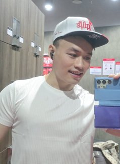 Big Cock Masseur - Male escort in Ho Chi Minh City Photo 28 of 28