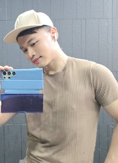 Big Cock Masseur - Male escort in Ho Chi Minh City Photo 20 of 21