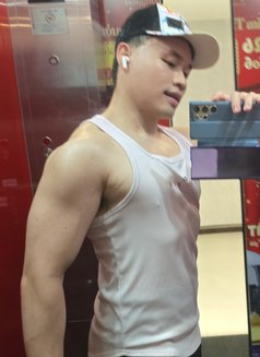 Big Cock Masseur - Male escort in Ho Chi Minh City Photo 19 of 23