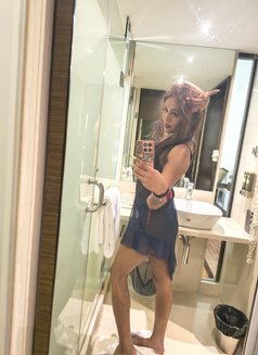 Big cock Meenakshi here - Acompañantes transexual in Bangalore Photo 17 of 22