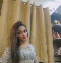 Big cock Meenakshi here - Transsexual escort in Bangalore