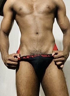 Big Cock Chethiya - Acompañantes masculino in Colombo Photo 2 of 5