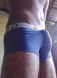 Big Cock Chethiya - Acompañantes masculino in Colombo Photo 4 of 5