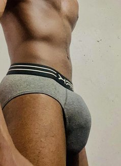 Big cock shymika - Acompañantes masculino in Colombo Photo 3 of 3