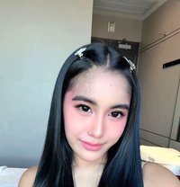 BIG COCK WITH BIG CUM NOW SERVING - Transsexual escort in Singapore Photo 28 of 28