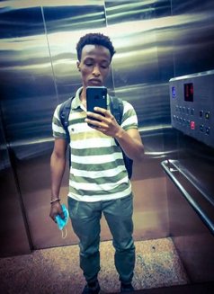 Big D - Male escort in Nairobi Photo 1 of 4