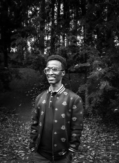 Big D - Male escort in Nairobi Photo 4 of 4