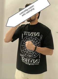 Big Dick Bull Cuple Fucker Venam - Intérprete de adultos in New Delhi Photo 5 of 9