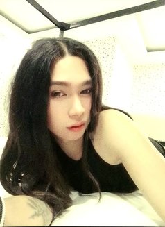 Big Dick(camshow/meet) - Transsexual escort in Manila Photo 2 of 7