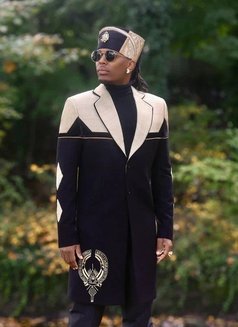 Fantasy 🤴 Cobra 🤴emperor - masseur in Accra Photo 1 of 5