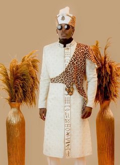 Fantasy 🤴 Cobra 🤴emperor - masseur in Accra Photo 2 of 5