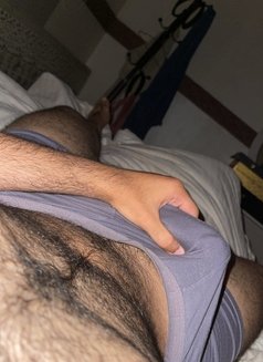 Big Dick - Male escort in Riyadh Photo 1 of 4