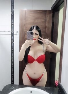 BIG DICK! HORNY 24HR! FROM MALAYSIA🇲🇾 - Transsexual escort in Al Manama Photo 13 of 13