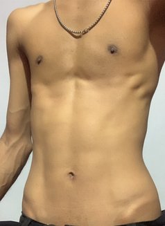 Big Dick - Male escort in Bangalore Photo 3 of 3