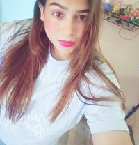 Kanika big dick video call service - Transsexual escort in Hyderabad Photo 4 of 19