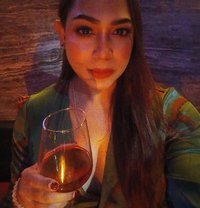 Kanika big dick video call service - Acompañantes transexual in Kolkata