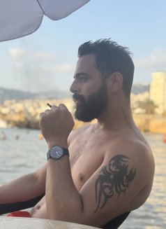 Big dick - Male escort in Beirut Photo 7 of 7